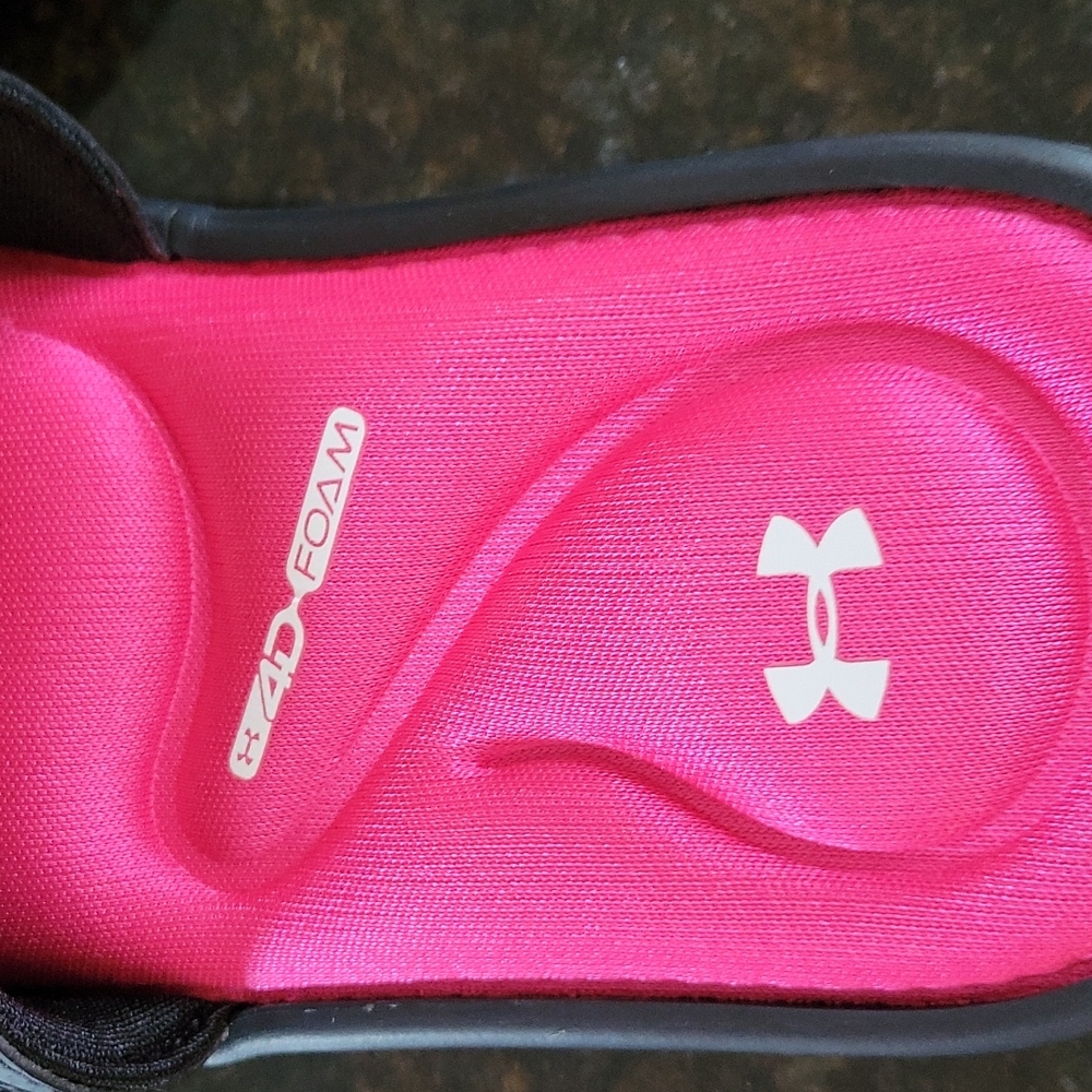 Under Armor Ignite IX Slide Sandals Adjustable Hot Pink/Black Girls Size 4 NEW - Picture 6 of 7